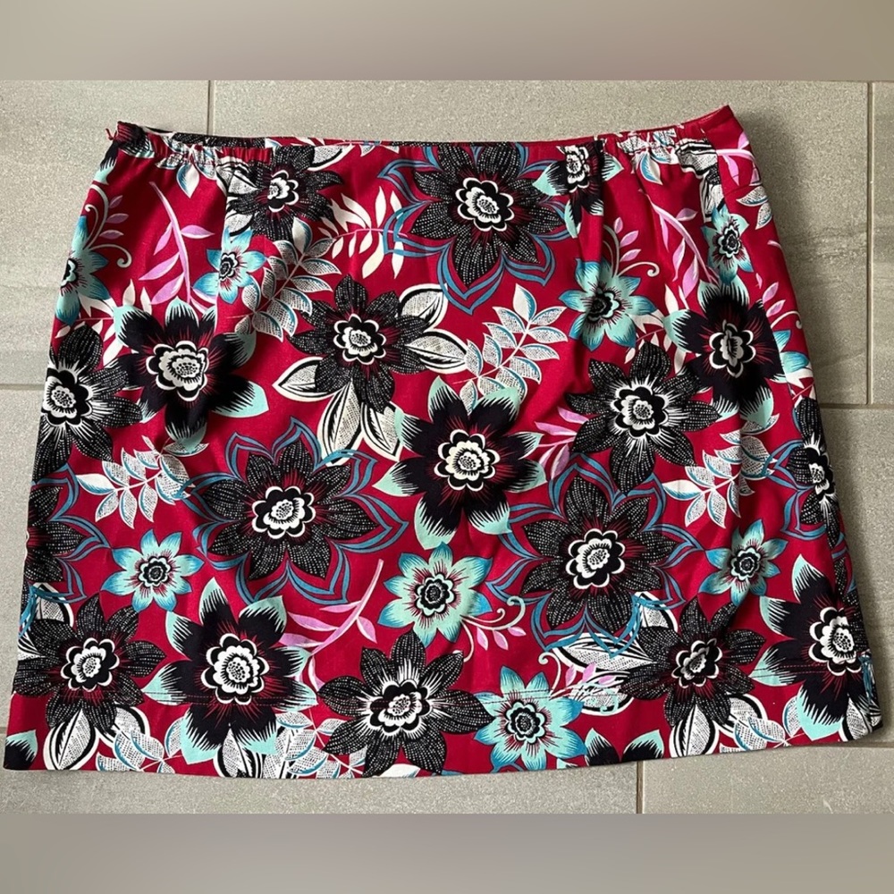 Talbots Woman Straight LINED Skirt Sz 22W Floral Stretch Red blk WORN ONCE EUC